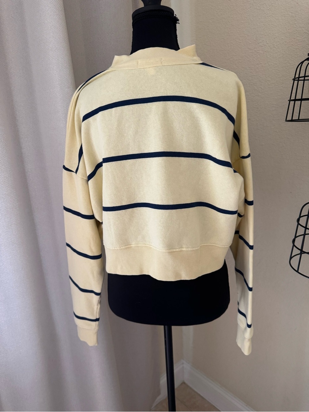 BP. Cream Navy Stripe Half Button Cropped Sweatshirt Pullover Size S - Picture 6 of 11